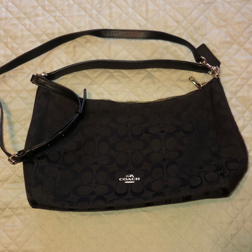 EUC. Signature Coach shoulder bag